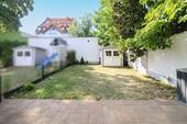 Garten mit Terrasse - 