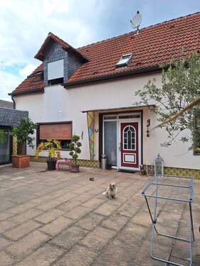 2.jpeg - 6 Zimmer Mehrfamilienhaus, Wohnhaus in Laumersheim