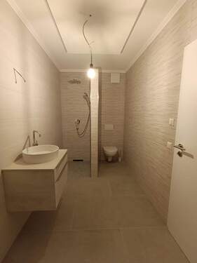 Bad - Etagenwohnung mit 70,00 m&sup2; in Neuenbürg zur Miete