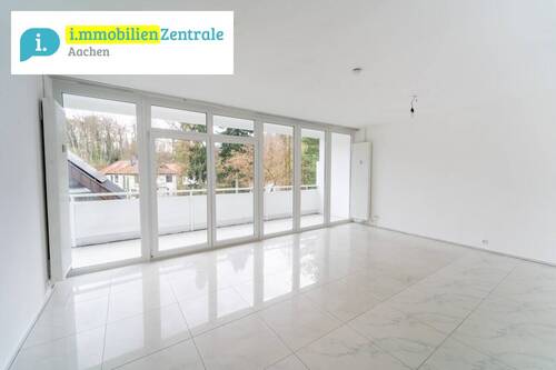Wohnzimmer - 2 Zimmer Etagenwohnung zum Kaufen in Aachen