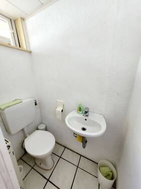 Gäste WC EG.jpg - 