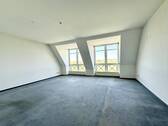 Wohnzimmer - Leerstehend mit Potenzial! 