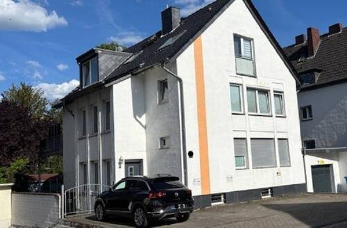 Vorderansicht - 5 Zimmer Etagenwohnung zum Kaufen in Leverkusen