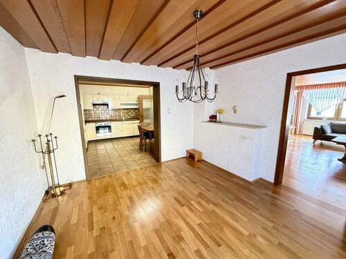 Esszimmer/Durchgangszimmer - 