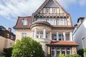 Straßenansicht - Modernisiertes MFH mit 5 Einheiten in Top Lage Kurpark - Am Obenberg