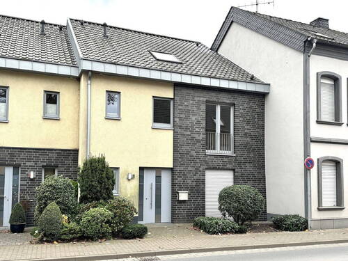 Hausfront - Gehobenes Reihenmittelhaus im Herzen von Kevelaer-Winnekendonk