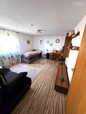 Jugendzimmer/ abstellra - 