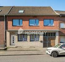 Raum für die ganze Familie - Charmantes Zweifamilienhaus mit Gartenidylle - Hückelhoven Kleingladbach