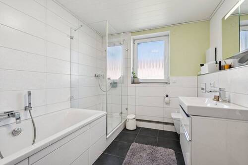 Badezimmer Reihenmittelhaus Mainz Kostheim - 