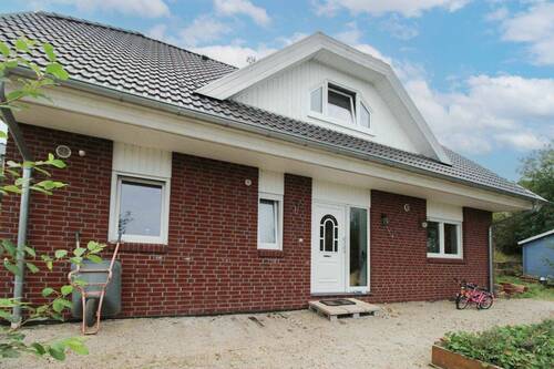 Außenansicht - Familien-Eigenheim mit tollem Garten in Farschweiler