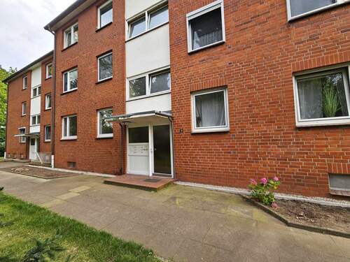 Hauseingang - 3 Zimmer Etagenwohnung zum Kaufen in Trittau