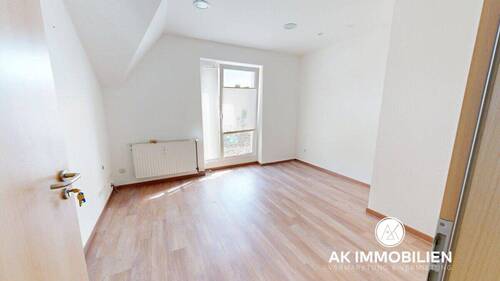 Kinderzimmer - 6 Zimmer Etagenwohnung in Hessisch Oldendorf
