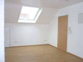 Wohnbereich Ansicht 3 - Etagenwohnung mit 70,00 m² in Schwalbach zur Miete