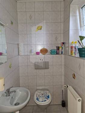 Gäste-WC im EG - 
