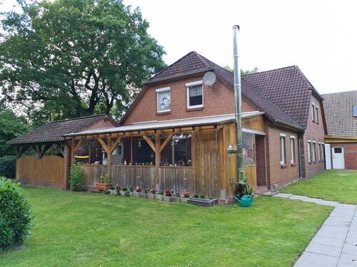 Ansicht mit Veranda - 