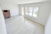 Wohn-/Esszimmer - 3 Zimmer Etagenwohnung zur Miete in Karlsruhe