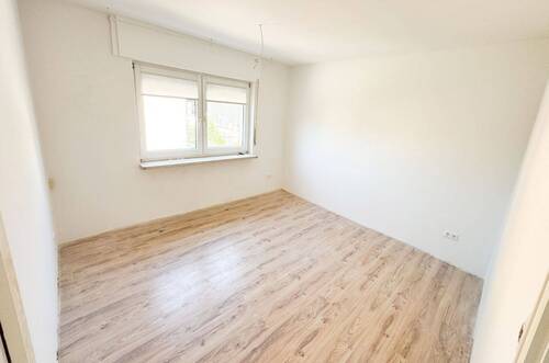 weiteres Zimmer - Etagenwohnung mit 78,00 m² in Karlsruhe zur Miete