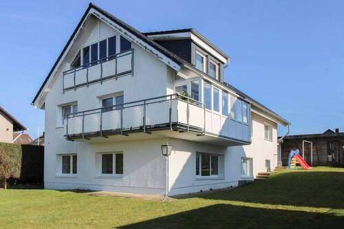 Hausrückseite - 8 Zimmer Mehrfamilienhaus, Wohnhaus zum Kaufen in Buxtehude