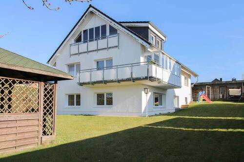 Außenansicht - 8 Zimmer Mehrfamilienhaus, Wohnhaus in Buxtehude