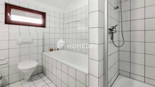 1. OG Badezimmer 1 2 - 