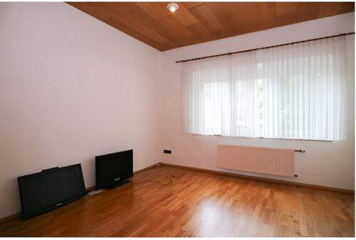 1.Obergeschoß rechts Küche - 