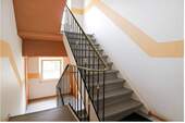 Treppenhaus zur 1. Obergeschoß - 