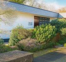 Freistehender Bungalow in Top-Lage direkt am Park - Köln-Alt-Seeberg am Fühlinger See