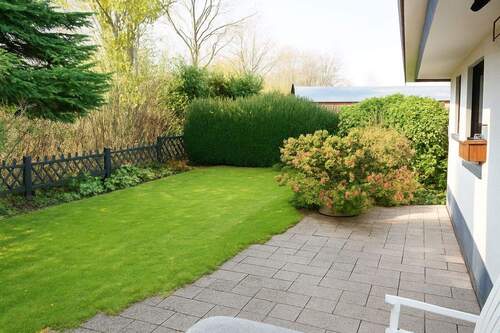 Gartenansicht - 7 Zimmer Bungalow in Köln