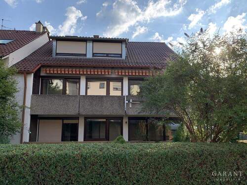 IMG 0587 - Tolles Dreifamilienhaus in Wangen mit doppelter Garage und attraktivem Vermietungspotential