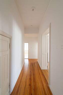 Flur - 5 Zimmer Etagenwohnung in Berlin