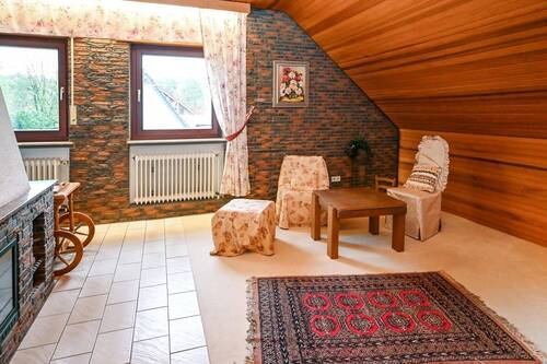 Wohn- oder Schlafzimmer Dachgeschoss (NF) - 