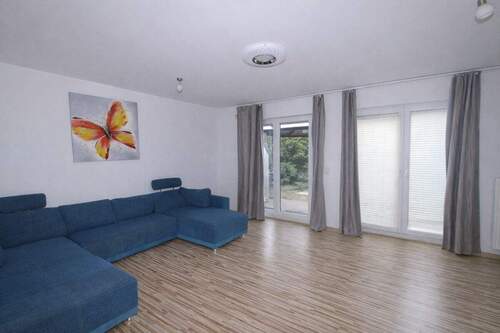 Wohnbereich - 4 Zimmer Doppelhaushälfte zum Kaufen in Maxhütte