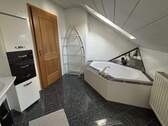 Bad mit Badewanne - 