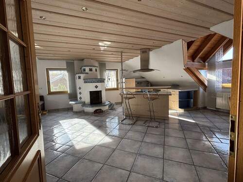 Wohnstudio mit Küche, Essecke - 3 Zimmer Etagenwohnung zur Miete in Sulzdorf