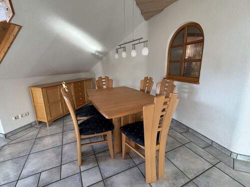 Wohnstudio mit Küche, Essecke - 