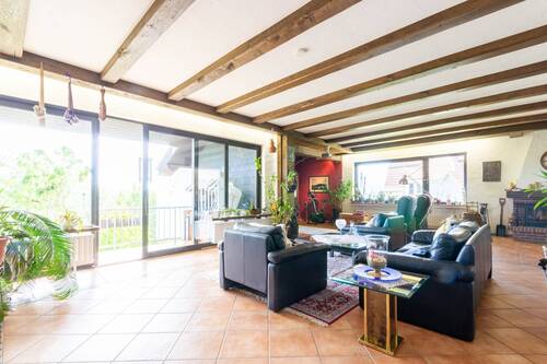 Wohnzimmer - Etagenwohnung mit 317,00 m&sup2; in Arnsberg zum Kaufen