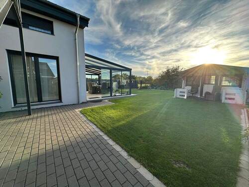 Seiteneingang - 7 Zimmer Einfamilienhaus zum Kaufen in Verden (Aller)