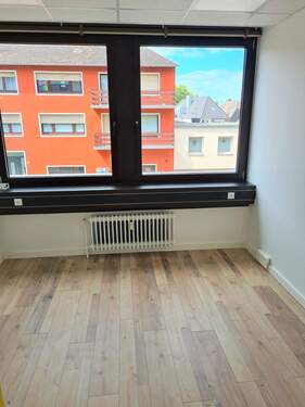 Eigener Büroraum unmöbliert - Büro in Erkelenz zur Miete
