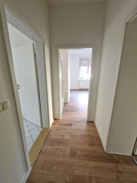 Flur - 2 Zimmer Etagenwohnung zur Miete in Magdeburg