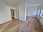 Wohnzimmer - 2 Zimmer Etagenwohnung in Magdeburg