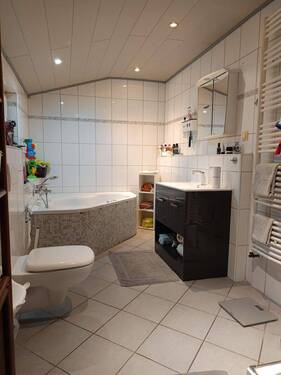 Bad - 3 Zimmer Reihenmittelhaus in Kamp-Lintfort
