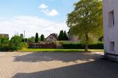 Hof_Stellplätze_Gemeinschaftsbereich - 