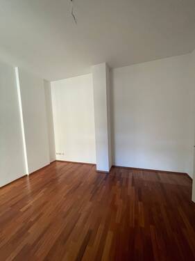 Schlafzimmer (2).JPG - 