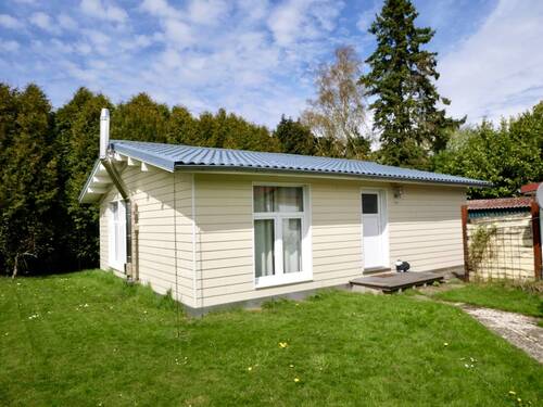 Ferienhaus 2: Außenansicht - 6 Zimmer Mehrfamilienhaus, Wohnhaus in Friedrichskoog