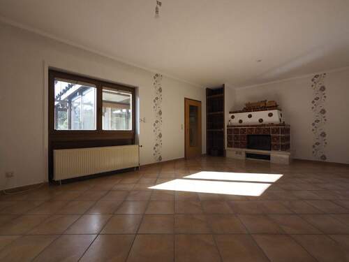 Bild 2 - 7 Zimmer Einfamilienhaus zum Kaufen in St. Ingbert