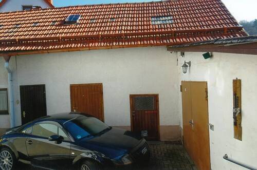 Garage u. Wirtschaftsgebäude - 