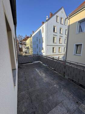 Balkon - 3 Zimmer Etagenwohnung in Augsburg