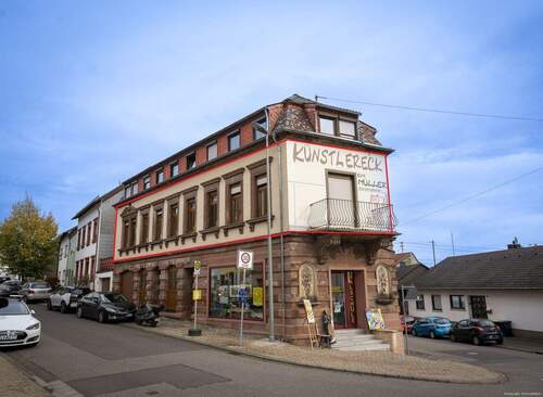 Wohnzimmer 1. OG - Helle und großzügige Obergeschosswohnung in Püttlingen zu vermieten