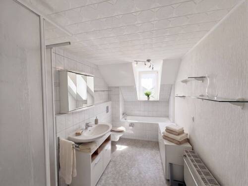 Badezimmer 2. OG - 