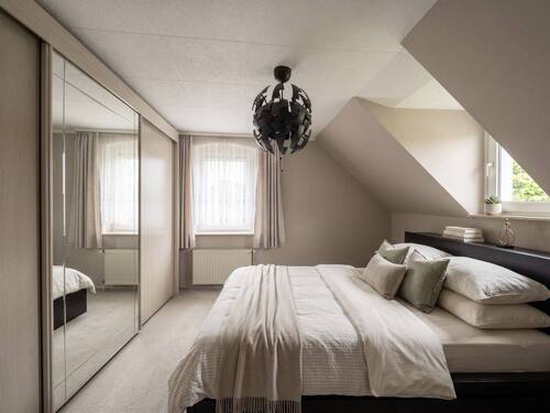 Schlafzimmer 2. OG - 